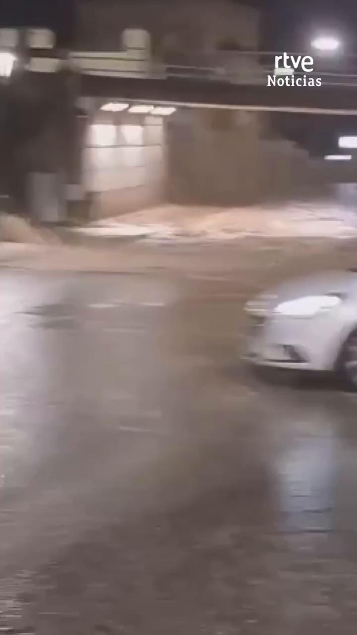 Lluvias intensas en Cataluña: bomberos realizan decenas de rescates esta madrugada