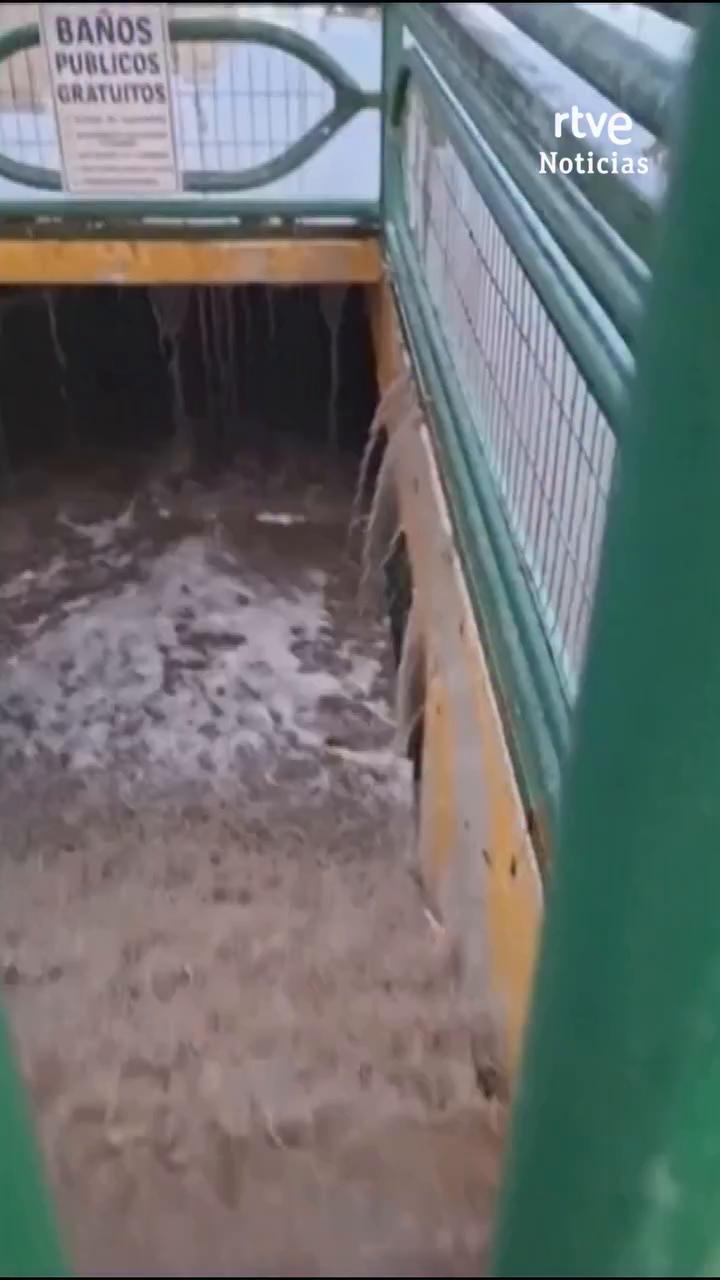 El Niño provoca inundaciones y cortes de carreteras en el norte de Chile