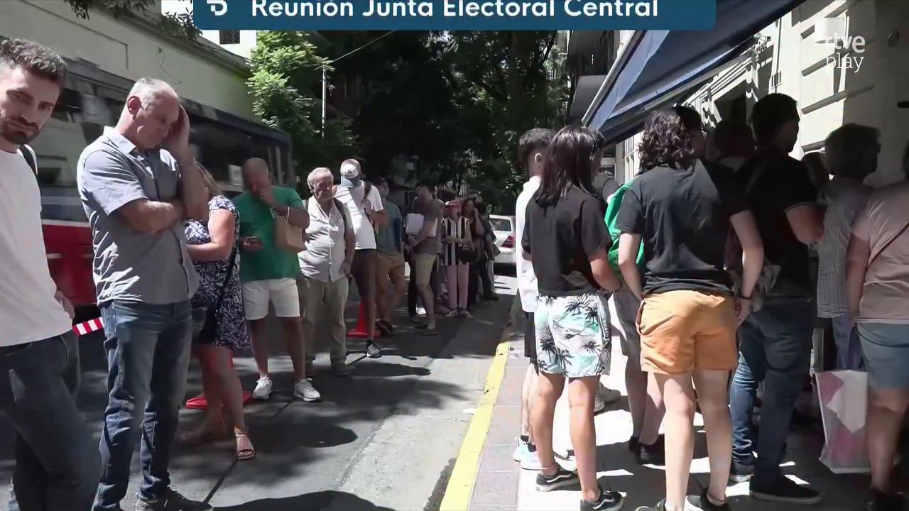 La Junta Electoral Central cumple la orden del Supremo sobre la ley de nietos