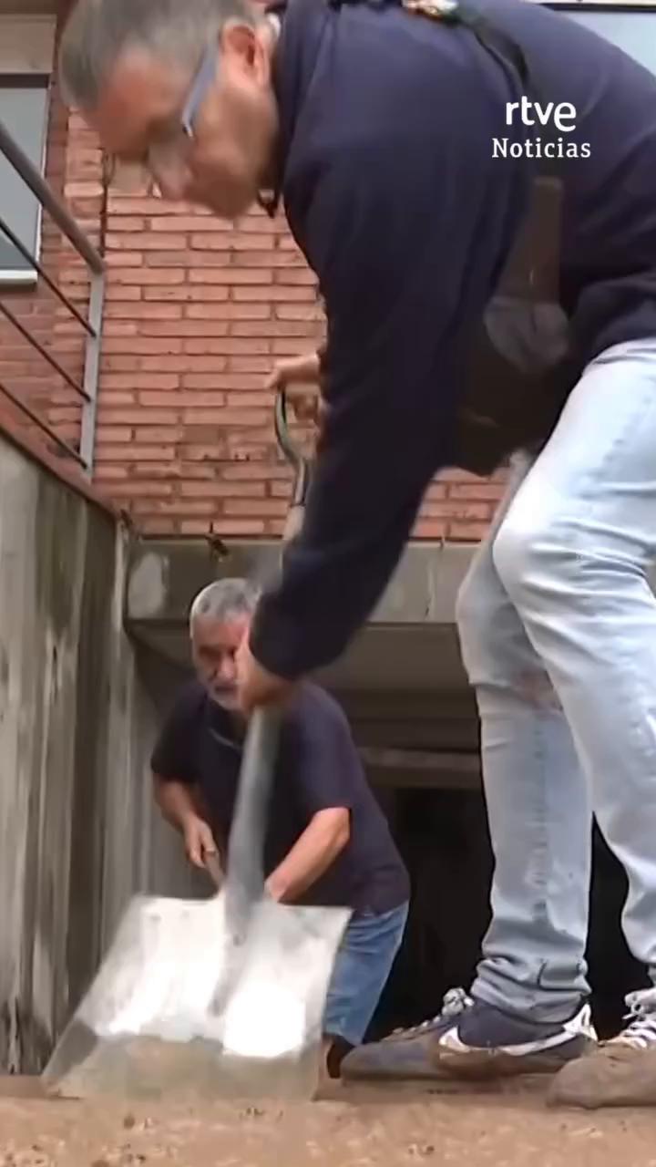 Las intensas lluvias inundan el hospital de Blanes y causan estragos en Cataluña
