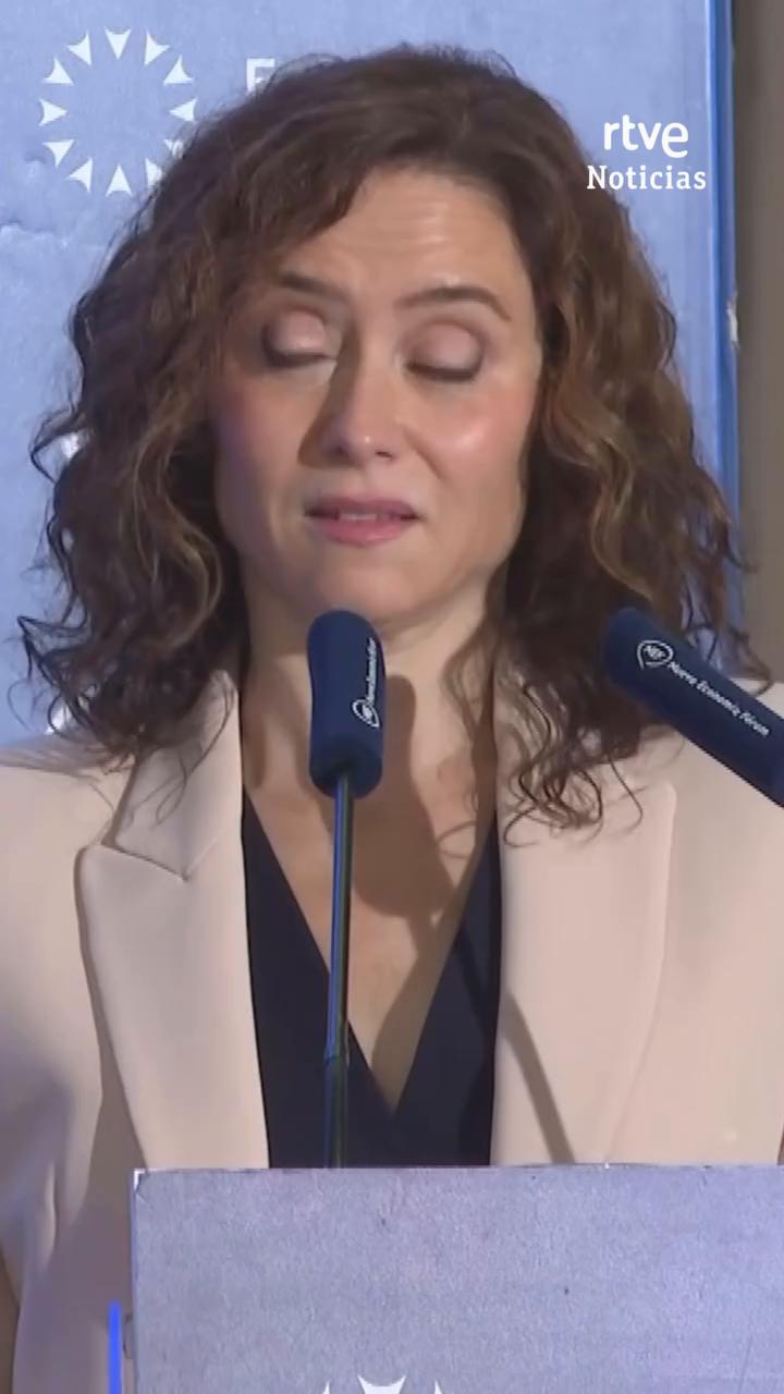 Sánchez se va porque ya no puede más con la farsa política