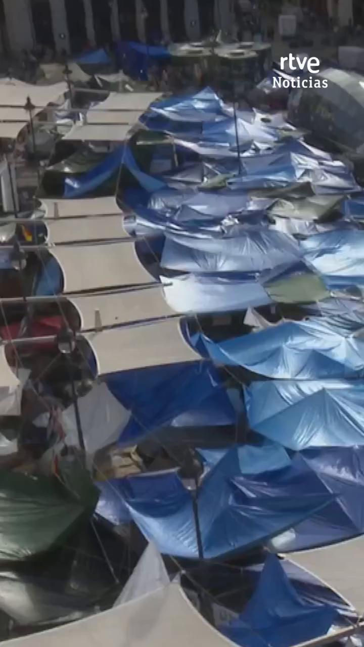 El TSJM deniega el desalojo cautelar de la acampada pedido por Ayuso