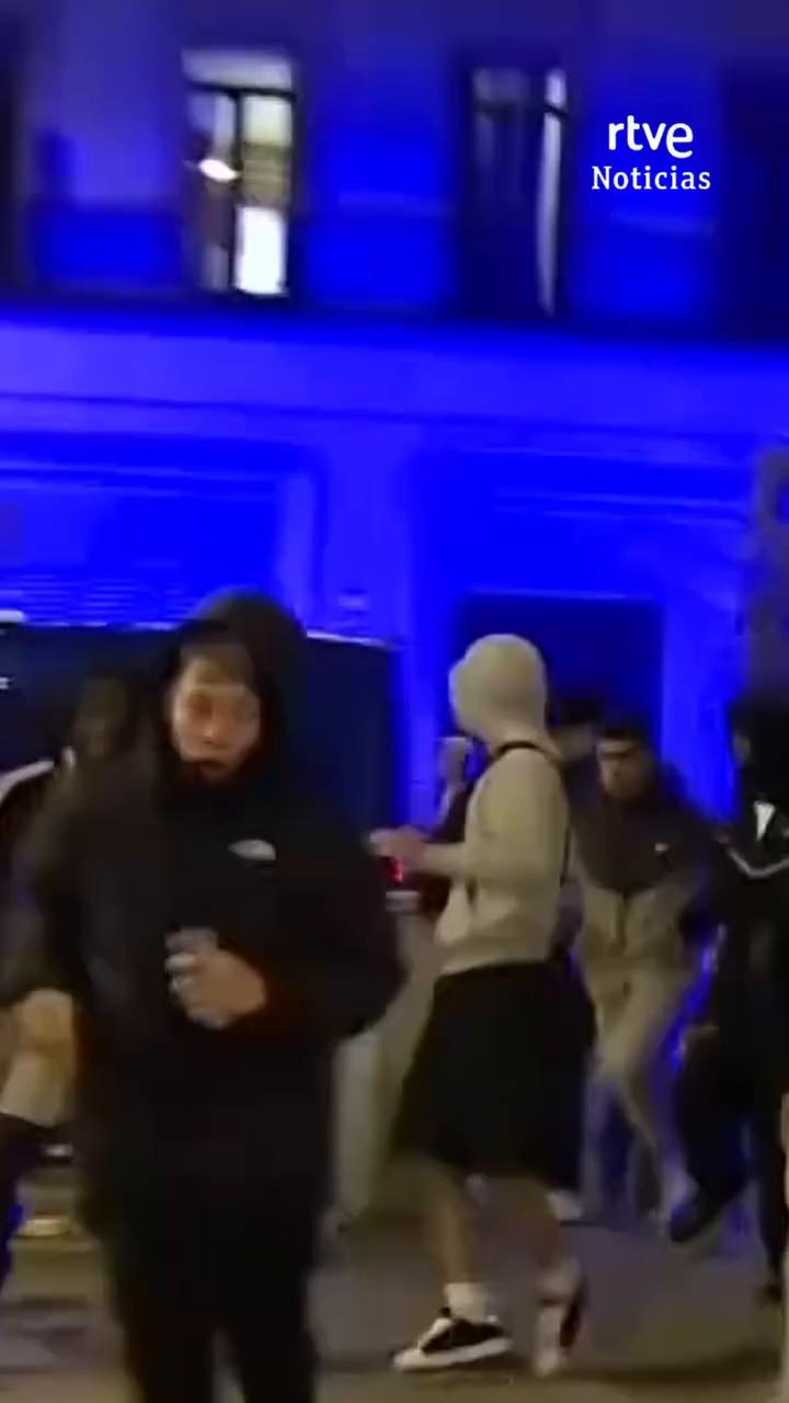 Disturbios en Barcelona dejan 128 detenidos tras protestas inspiradas en Francia