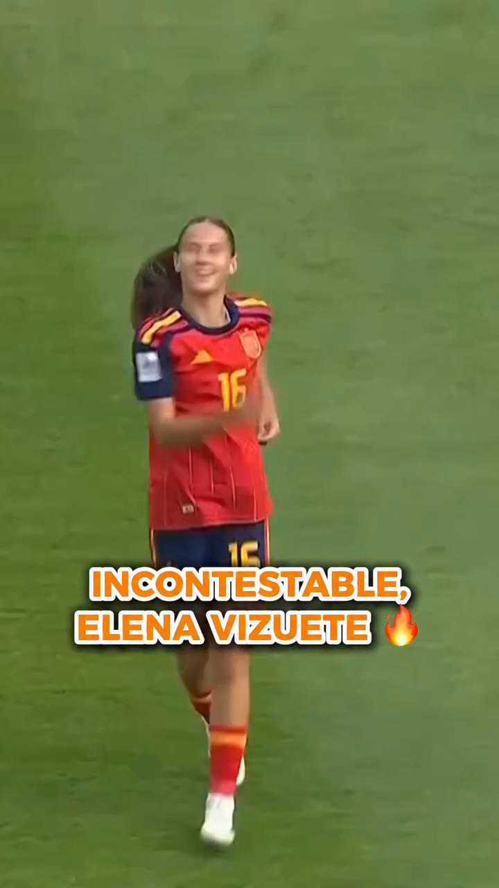 Elena Bizuete marca un golazo de cabeza que toca la cruceta