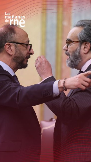 Alfonso Rodríguez Gómez de Celis vivió un momento de tensión con el diputado de #vox, José María Sánchez, que acabo con la expulsión del diputado de extrema derecha.