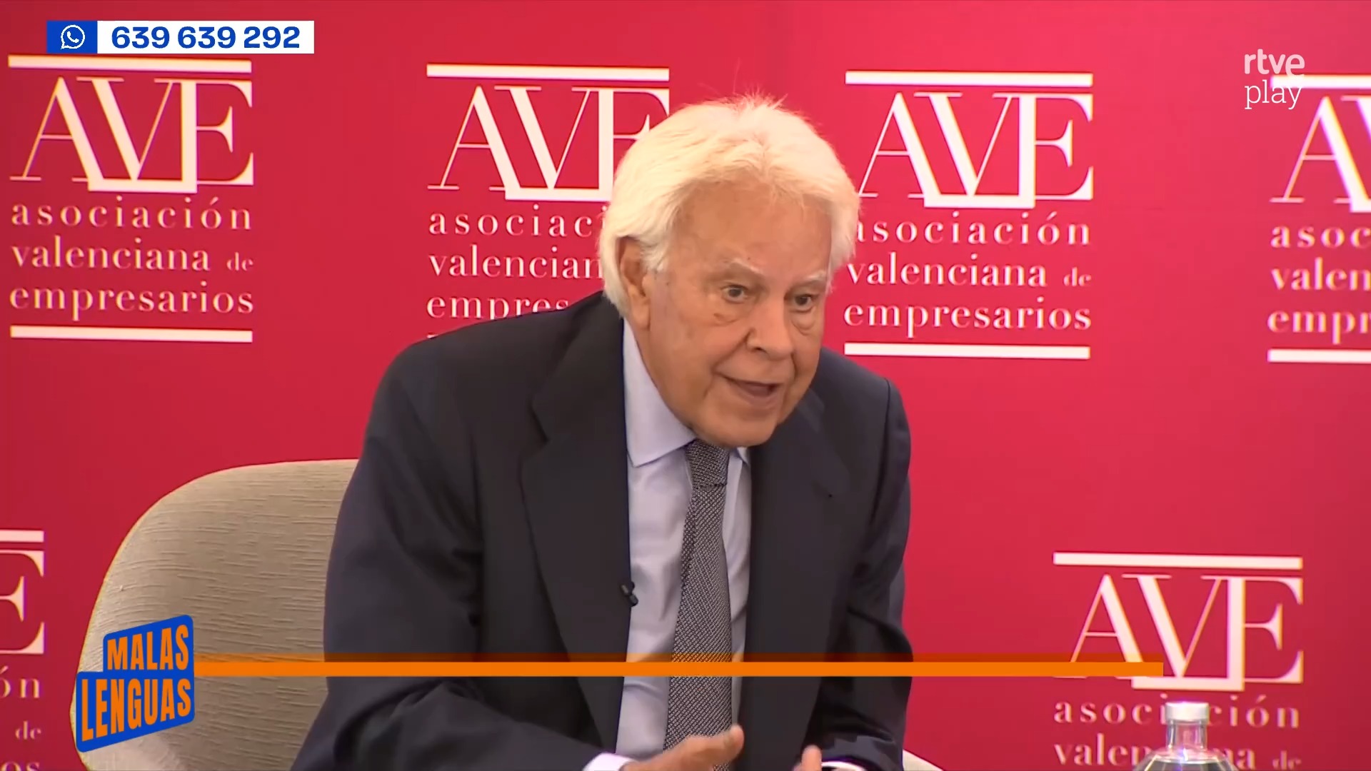 Aznar y Felipe González piden prudencia a Zapatero por sus influencias