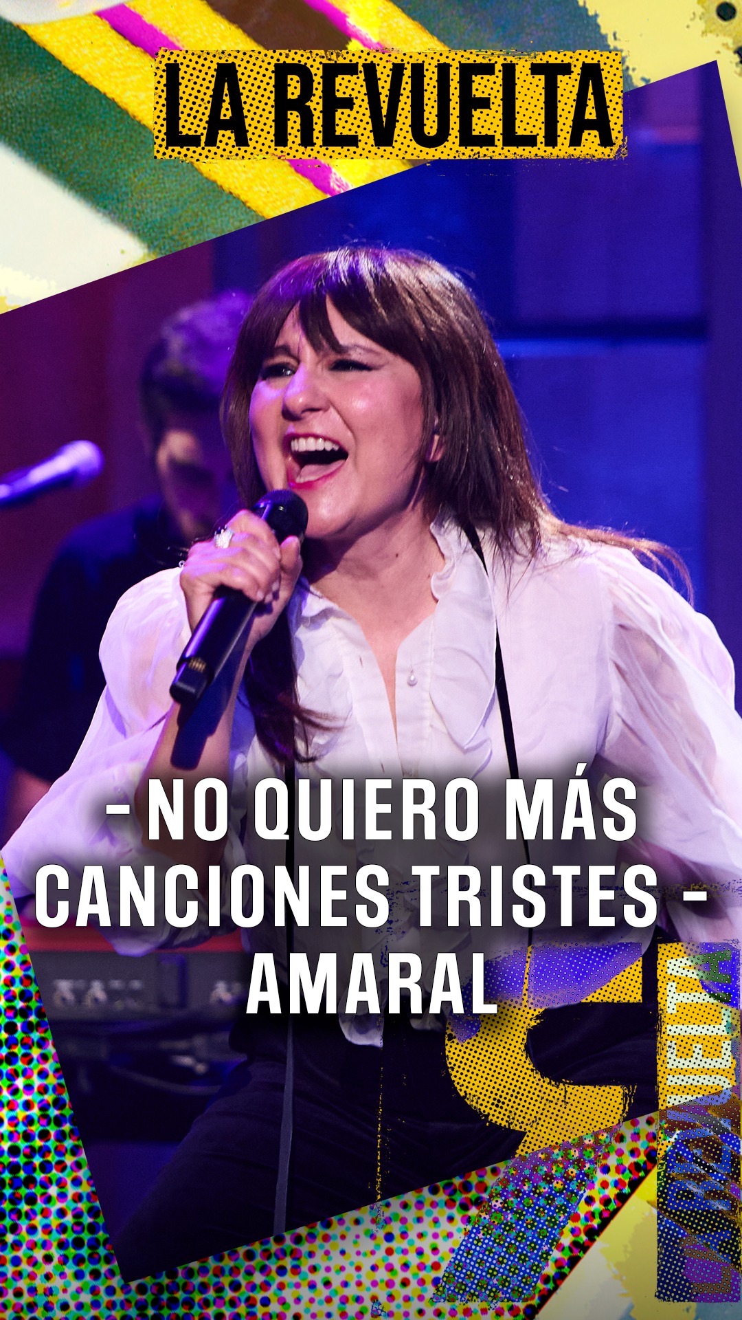 No quiero más canciones tristes se repite sin cesar en el video