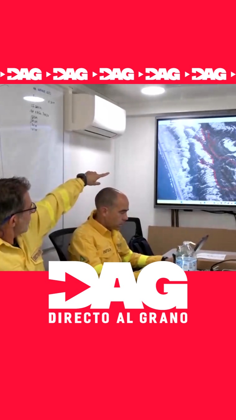 Dos incendios forestales paralelos afectan al corazón de Doñana en Almonte