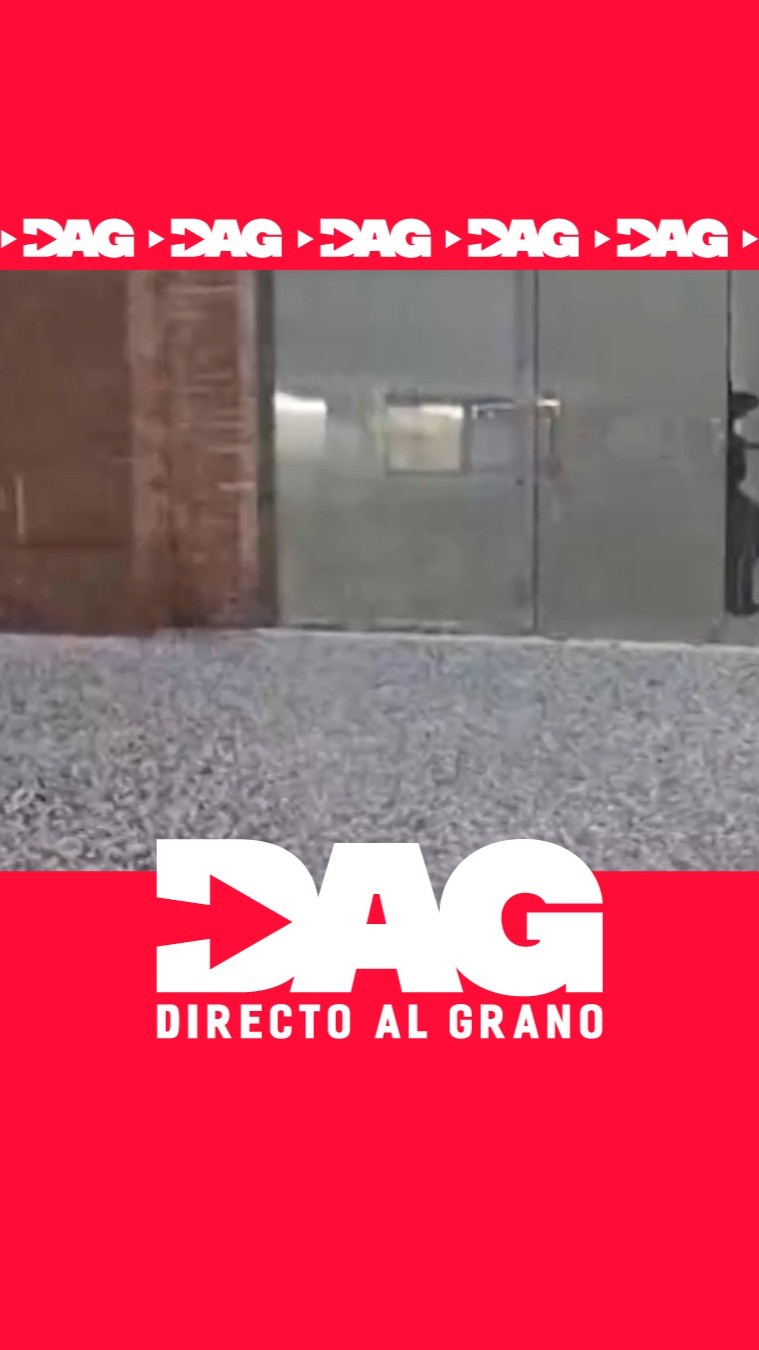 ❄️ Cataluña se sigue recuperando de las fuertes tormentas de granizo que sorprendieron ayer en ciudades como Hospitalet de Llobregat, Barcelona, Olot o Vic.
