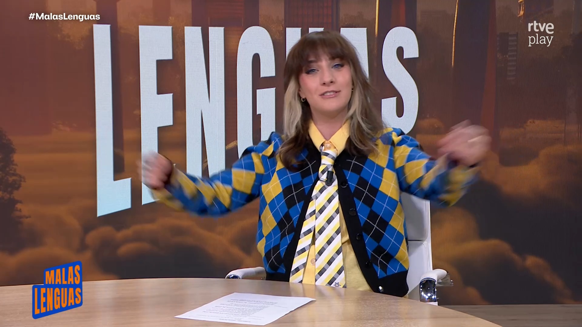 🙏 Menos mal que aquí todo el mundo tiene derecho a hablar… hasta Raquel Hervás 😉