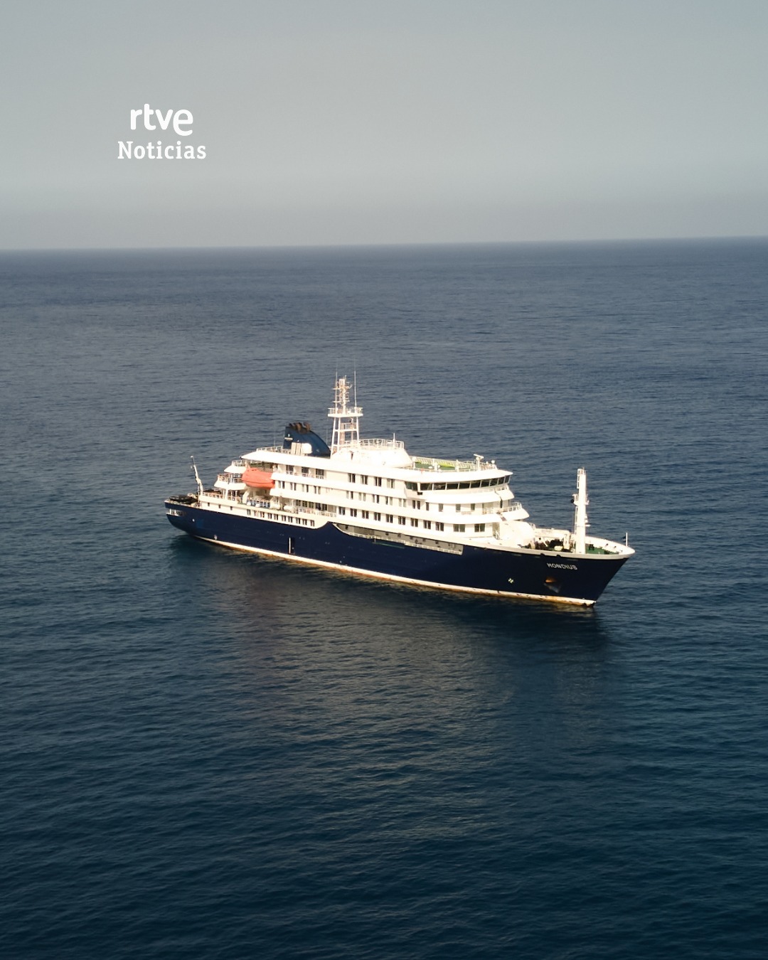 🔸El crucero con hantavirus desembarcará en Tenerife previsiblemente en tres días, según han confirmado fuentes del Ministerio de Sanidad a RTVE.