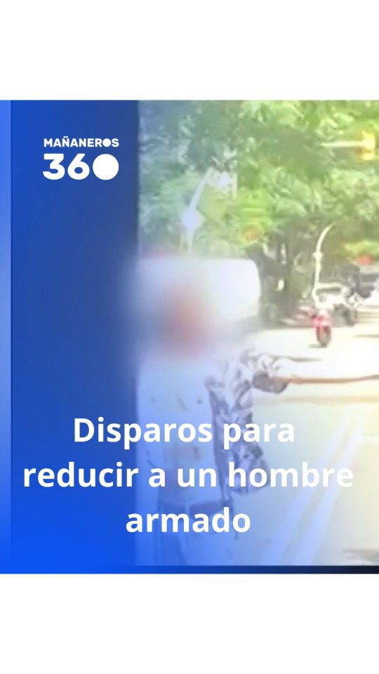 Mossos detienen con pistola eléctrica a un hombre que amenazaba con cuchillo en Barcelona