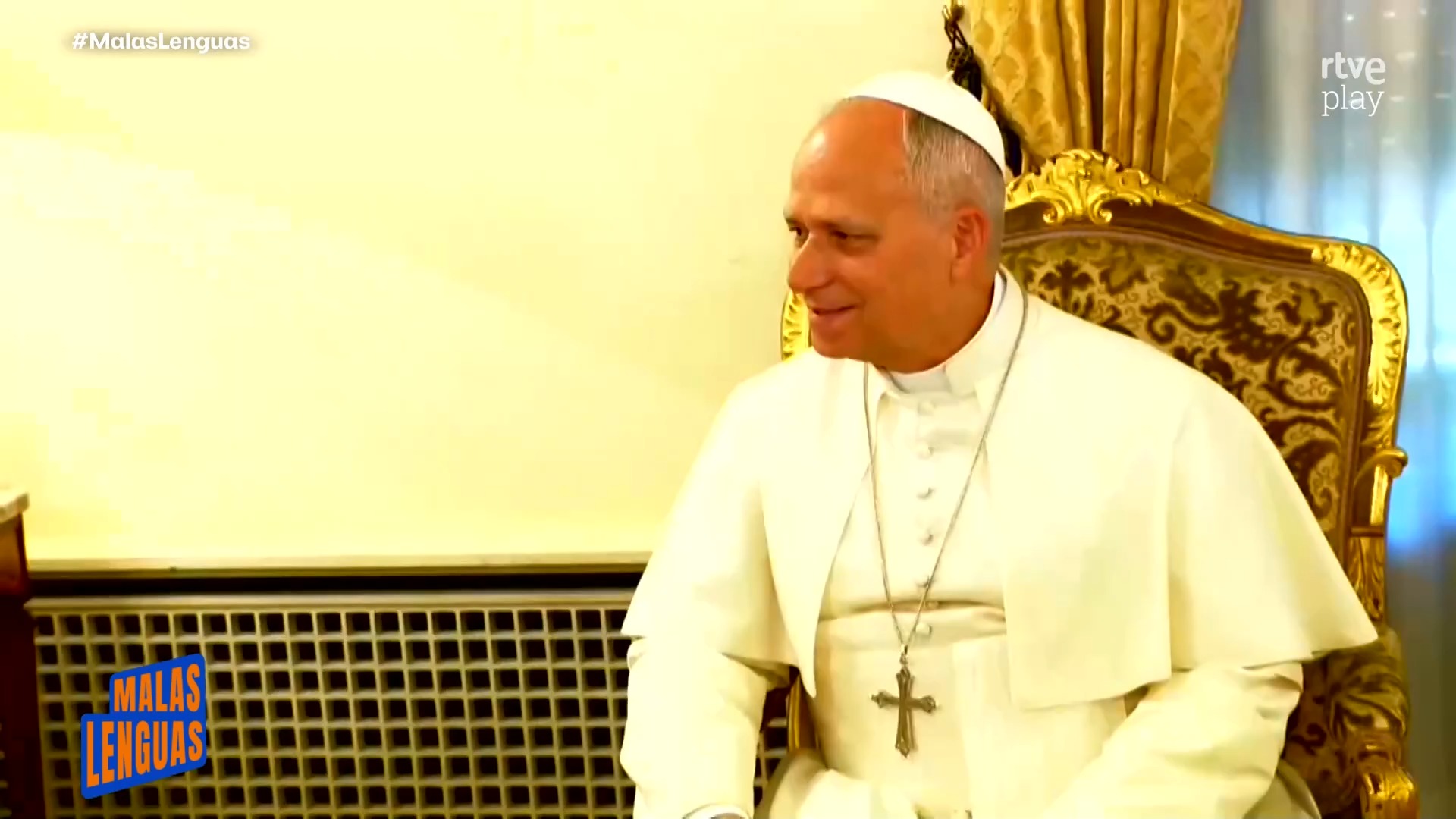 Víctimas de abusos protestan ante la reunión del Papa con Sánchez