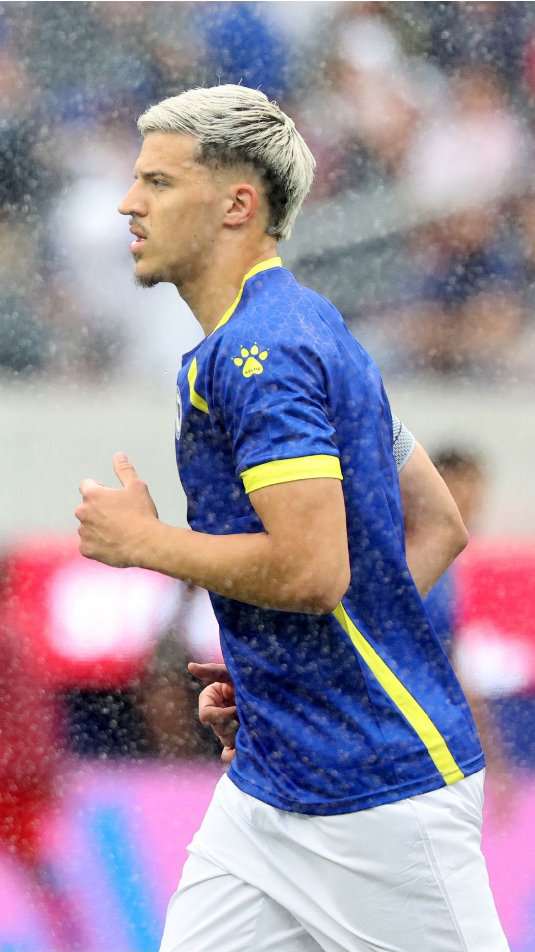 Suiza y Bosnia se enfrentan en el Sofi Stadium por un puesto en octavos