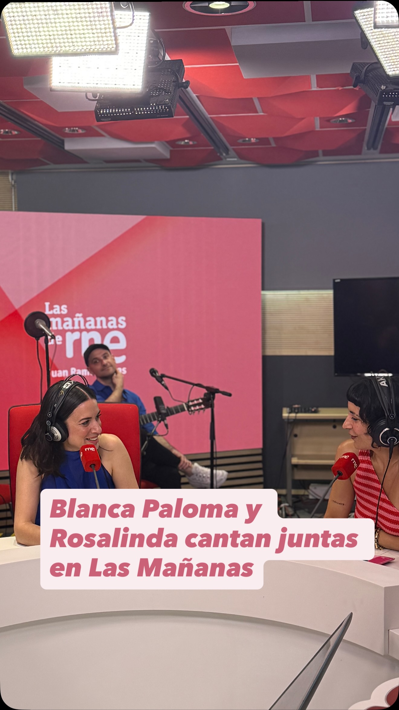 Madre promete cariño y libertad a su hijo en un parto natural