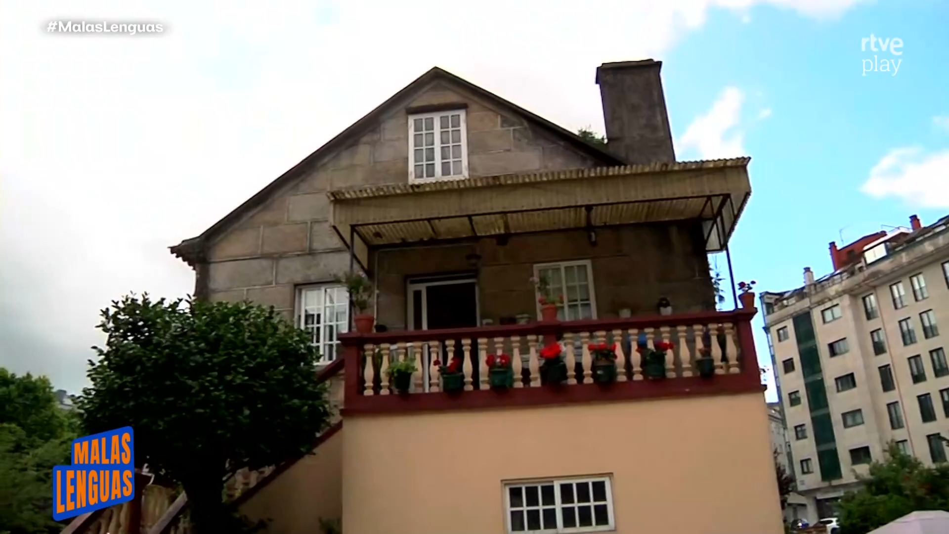 🌿 Lola tiene 91 años y conserva la última casa con patio y huerto de su barrio