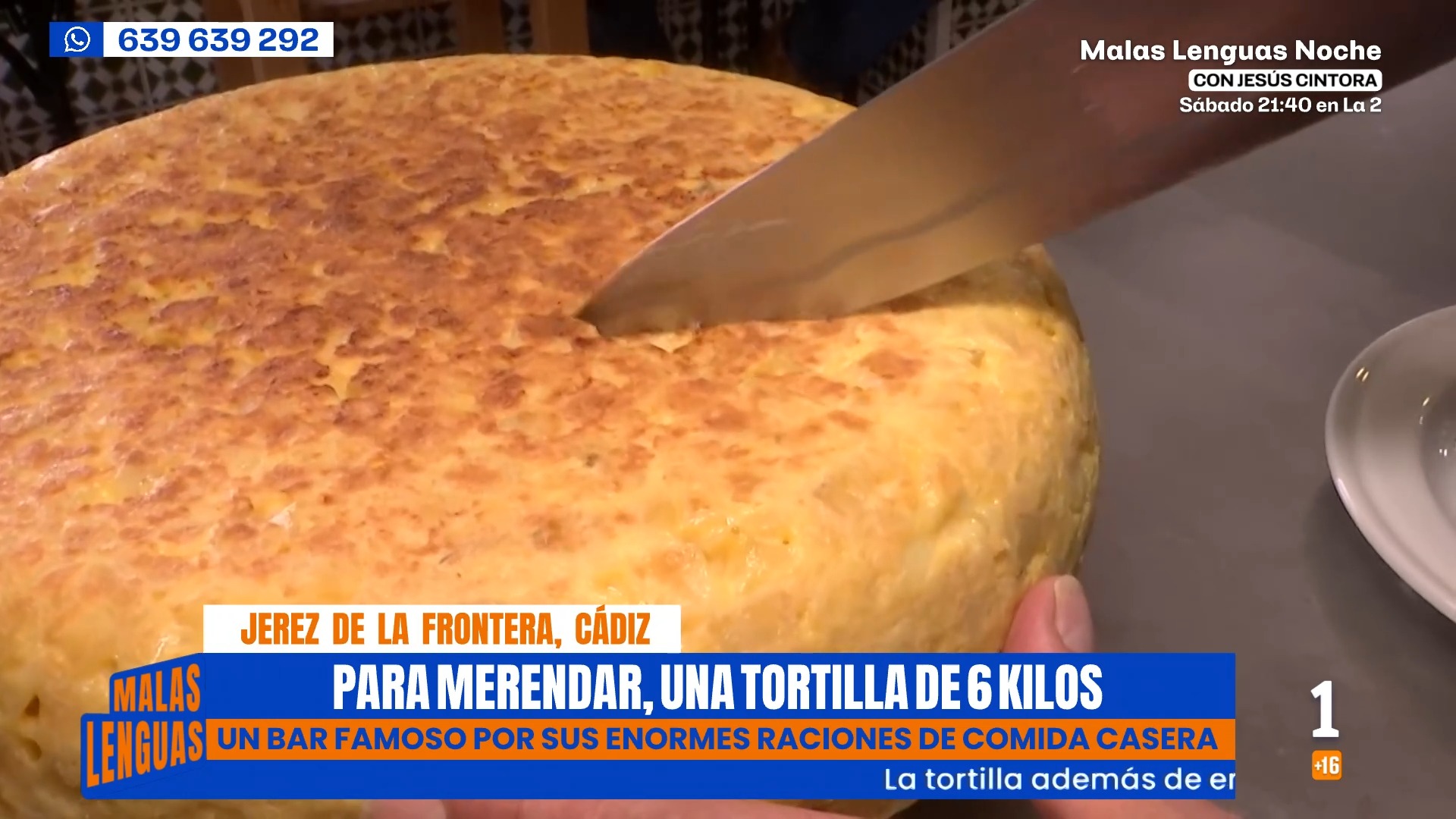 Así se hace la tortilla de 6 kilos en el bar Javi de Jerez