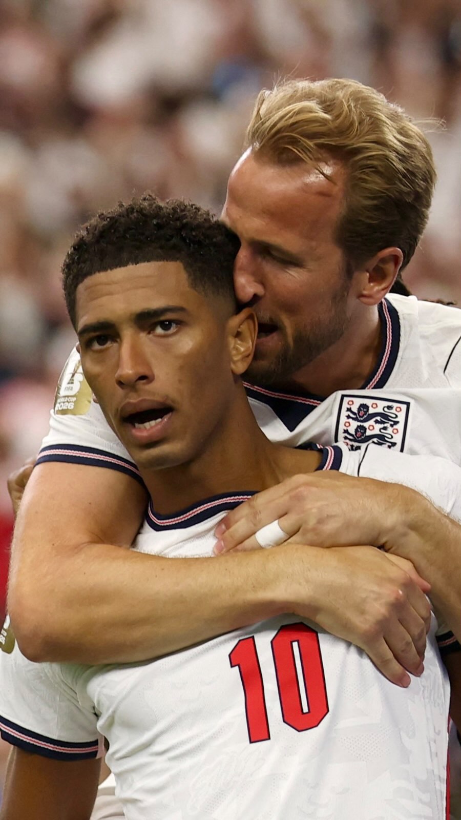 Bellingham marca un gol de potencia para poner a Inglaterra por delante