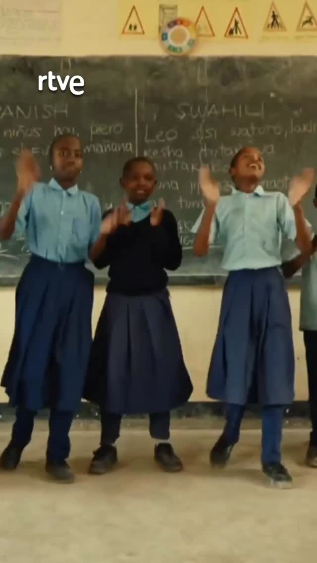 La suerte de Lázaro: uno de sus hijos Masái descubre al doctor Cavadas en Tanzania