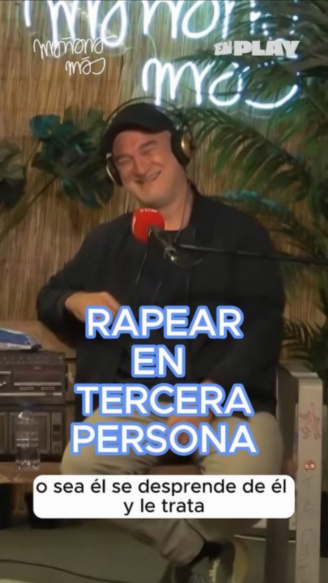 El rapero se desprende de sí mismo y nombra a sus alter egos