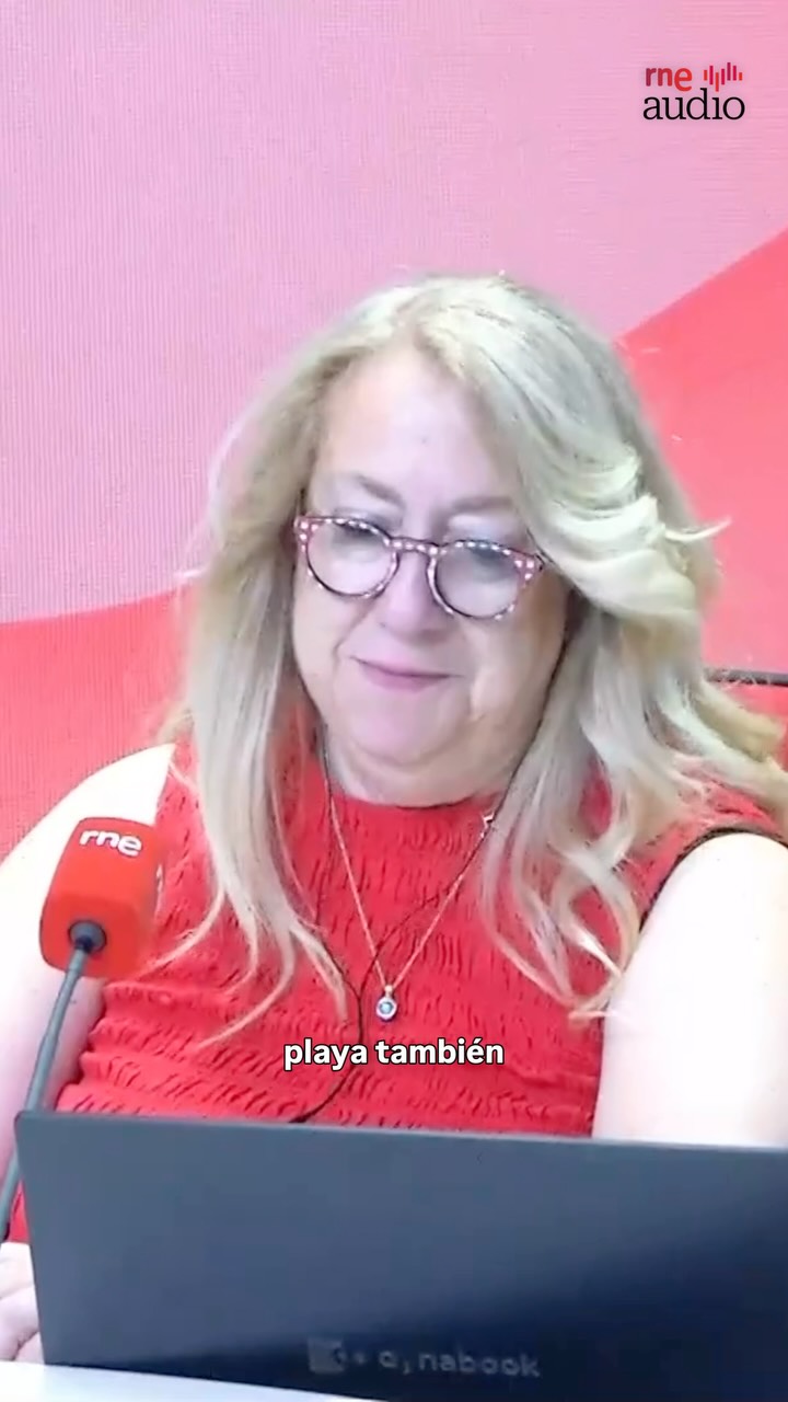 Pilar de Cádiz defiende llevar rulos de viaje: 'Antes muerta que sencilla'