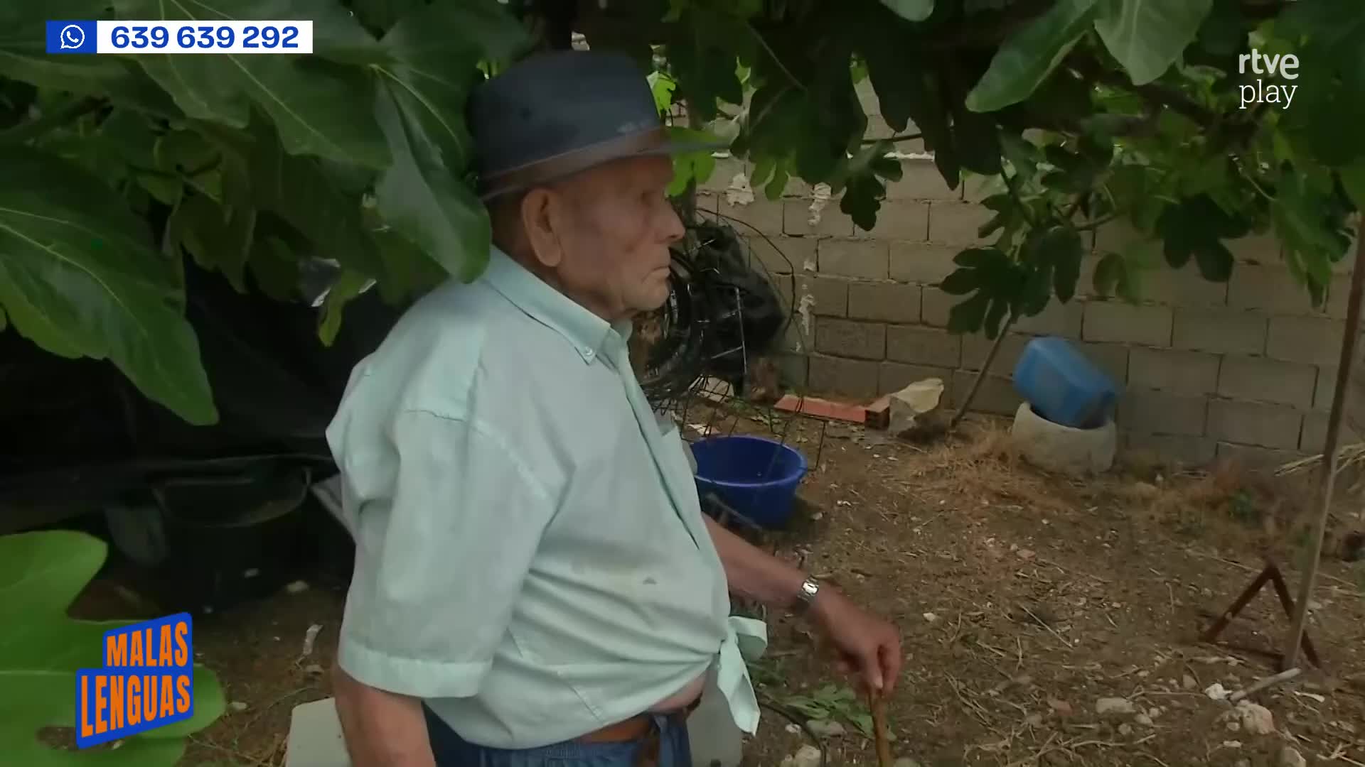 Pepe, el nonagenario que cuida su huerta cada día en Sierra Espuña