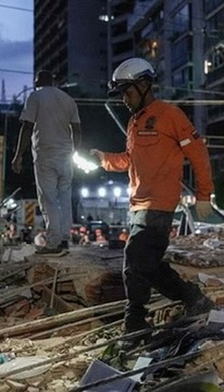 España envía ayuda a Venezuela: un avión con rescatistas vuela a Caracas