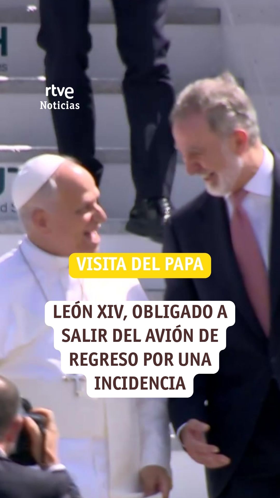 🔶 León XIV, obligado a abandonar el avión que le iba a llevar de regreso a Roma por una incidencia.