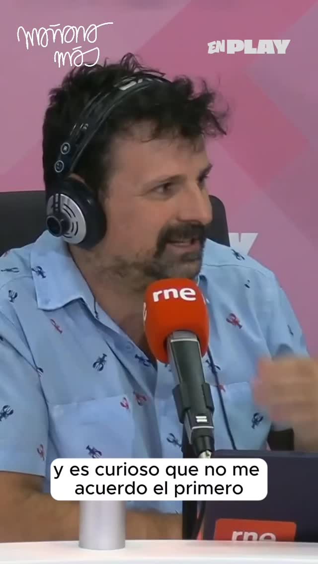 A los cuatro años canté un fado completo en la cama de mis padres