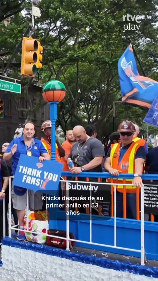 Nueva York dedica su primer desfile oficial a los Knicks tras 53 años