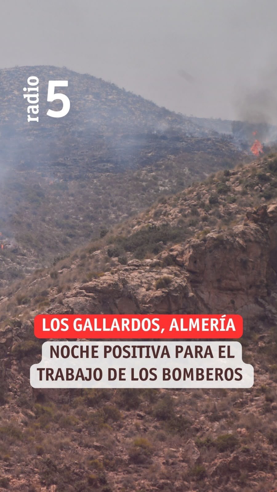 El fuego se contiene durante la noche gracias al aumento de la humedad