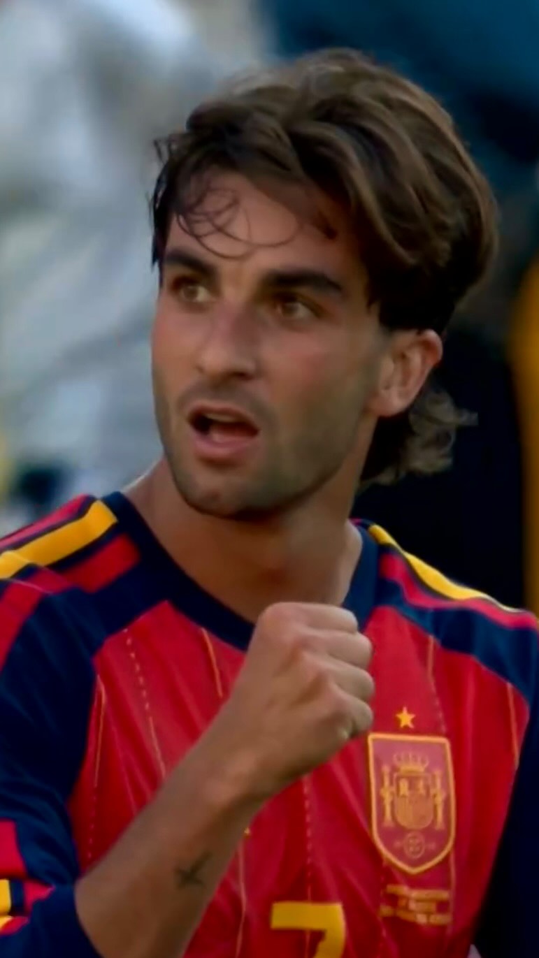 ¡Que viva España! El himno que une a la gente con orgullo y fervor