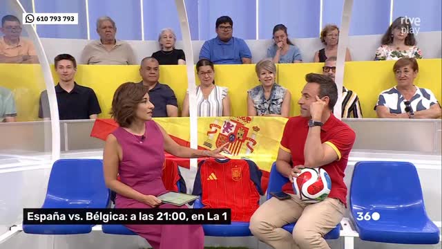 La jirafa Fali predice la victoria de España en el próximo partido