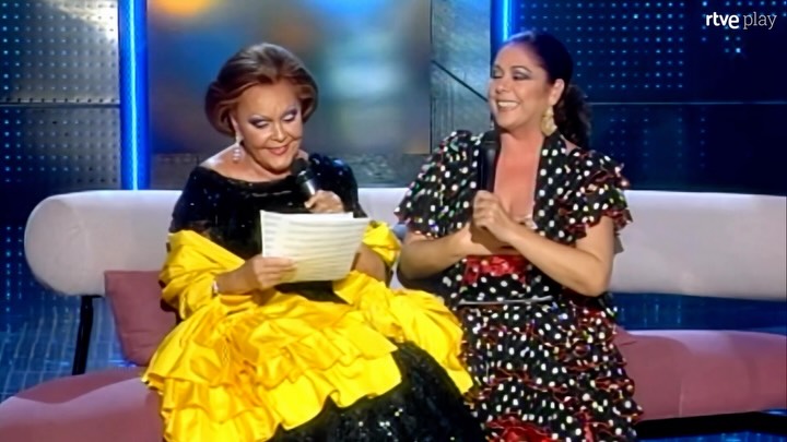 María de la Hoz: la gitana que sufre hasta tener los ojos morados