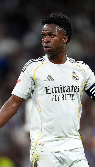 Vinicius ya entrena con Mourinho tras su reconocimiento médico