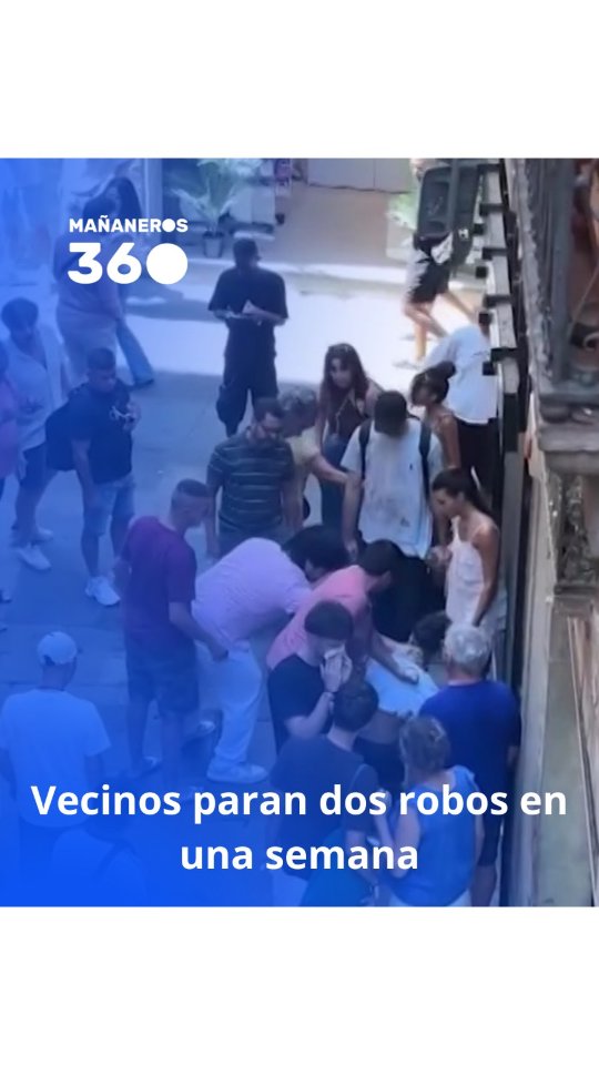 Vecinos atrapan a un supuesto ladrón en plena calle del centro de Barcelona