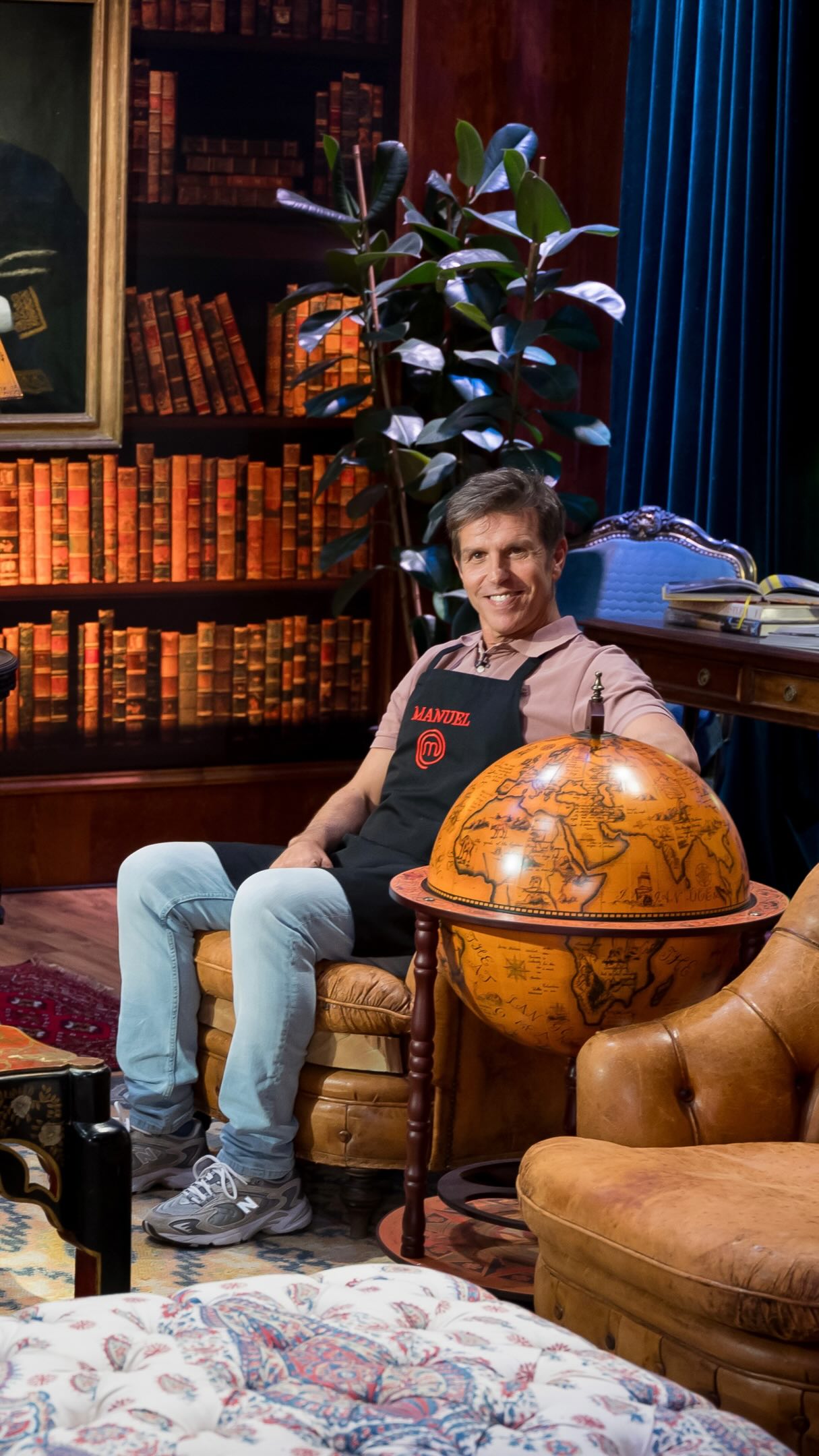 Manuel se despide de MasterChef entre lágrimas y un abrazo lleno de emoción