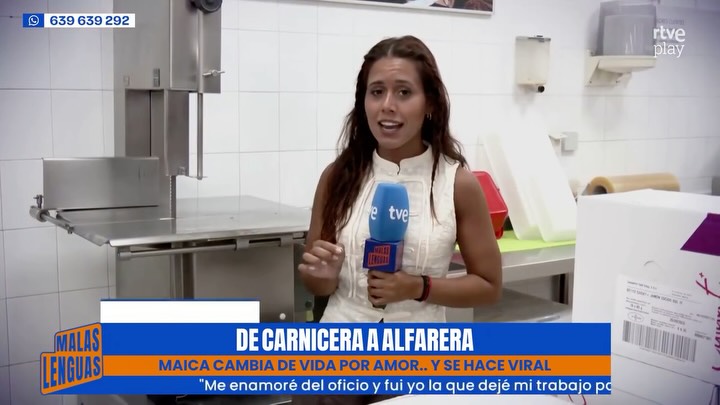 Maika deja la carnicería por amor y la alfarería en Mondoñedo se hace viral