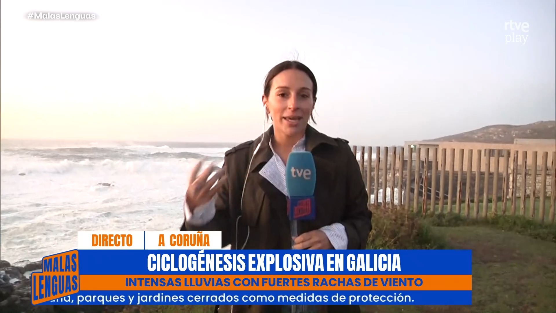 Galicia sufre fuerte oleaje con olas de hasta 5 metros en A Coruña