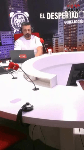 Este mi�rcoles, en @eldespertador.rne con @soy_gorkarodriguez hablamos de la visita de @mercedesmila a @larevuelta_tve con motivo del estreno de su nuevo programa 'Me meto en un jard�n'.
