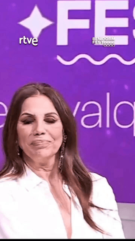 Aunque me borrasen la memoria, siempre recordaría que si alargo y se me hace día… 