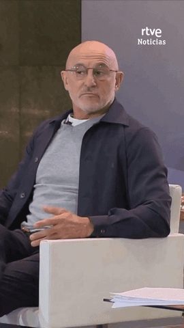 El seleccionador nacional de f�tbol, Luis de la Fuente, ha vuelto a defender su decisi�n respecto a los 26 futbolistas que dio a conocer este lunes en la lista definitiva para la cita mundialista que arranca el pr�ximo 11 de junio.