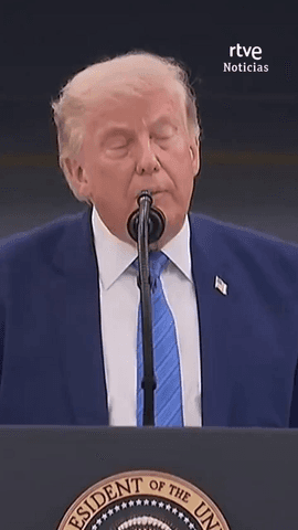 Donald Trump presume de nuevo avi�n presidencial: 