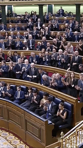 El papa León XIV ha recibido una larga ovación, de más de siete minutos, tras su histórica intervención en el Congreso de los Diputados