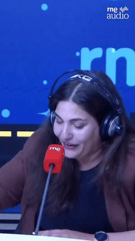 Con motivo del ‘Día Mundial de los océanos’, en @elultimotrenrne, recordamos que en 2009 el programa ‘España directo’, de @rne y conducido por Mamen Asencio, se hizo desde las profundidades del mar 