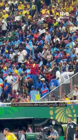  Lumumba Vea, el aficionado congole�o que se pasa los partidos como una estatua, ya est� en el Mundial.
