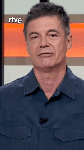Una trabajadora fija discontinua no tiene con quién dejar a su hijo y la empresa le pide que renuncie al llamamiento, pero hay alternativas.