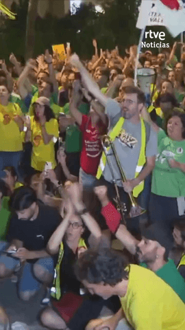 Sindicalistas se encierran en la Conselleria de Educaci�n de Valencia tras romper las negociaciones.