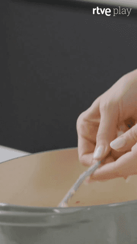 Emplatar es todo un arte, un plato de espaguetis puede cambiar completamente según cómo se presente.