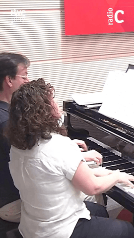  En Estudio 206 recibimos al Nexus Piano Duo (@nexus_pianoduo), formado por Mireia Fornells y Joan Miquel Hernández.
